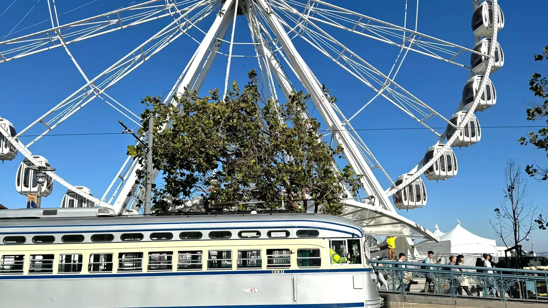 La noria SkyStar en Fisherman's Wharf